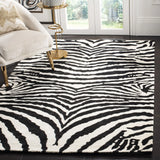 Safavieh Soho 3'-6" x 5'-6" Rug in White / Black