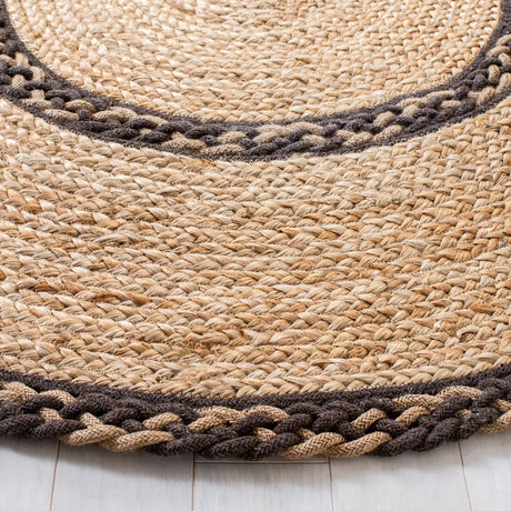 Safavieh Natural Fiber 3'-0" x 5'-0" Rug in Natural / Brown