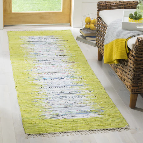 Safavieh Montauk 2'-3" x 7'-0" Rug in Ivory / Citron
