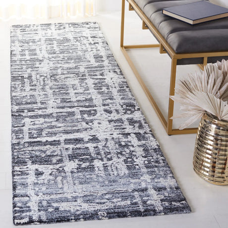 Safavieh Soho 2'-3" x 8'-0" Rug in Grey / Ivory