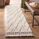Safavieh Casablanca 2'-3" x 8'-0" Rug in Ivory / Grey