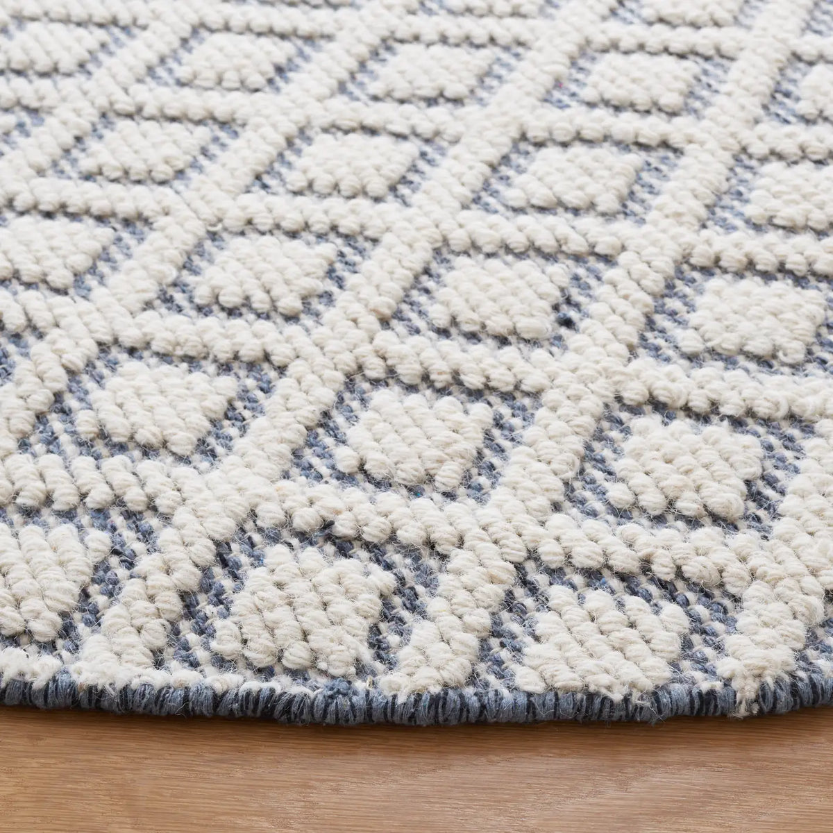 Safavieh Vermont 6'-0" x 6'-0" Rug in Ivory / Blue