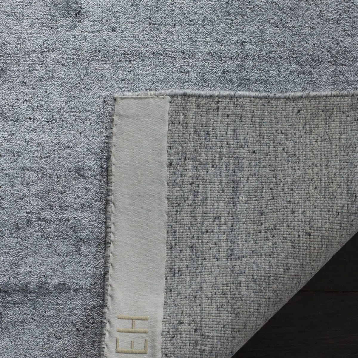 Safavieh Mirage 6'-0" x 9'-0" Rug in Light Grey