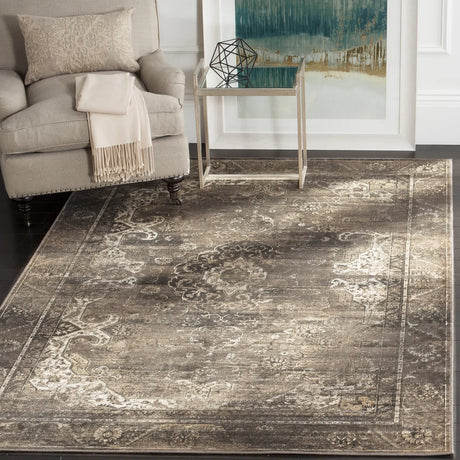 Safavieh Vintage 4'-0" x 5'-7" Rug in Soft Anthracite