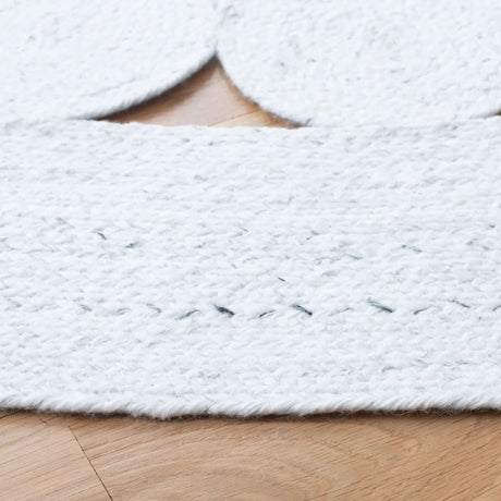 Safavieh Cape Cod 5'-0" x 5'-0" Rug in Ivory