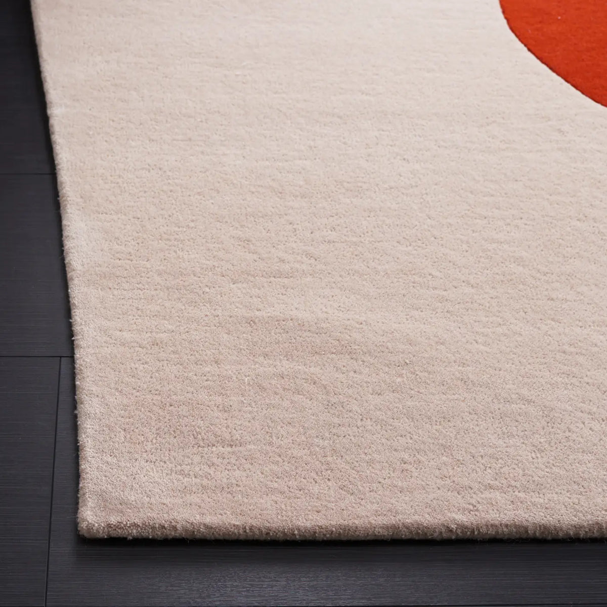 Safavieh Fifth Avenue 5'-0" x 8'-0" Rug in Beige / Blue