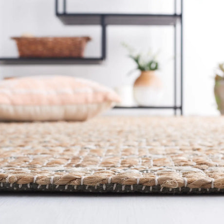 Safavieh Natural Fiber 4'-0" x 6'-0" Rug in Olive / Natural
