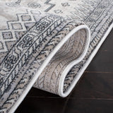 Safavieh Carnegie 4'-0" x 6'-0" Rug in Ivory / Grey