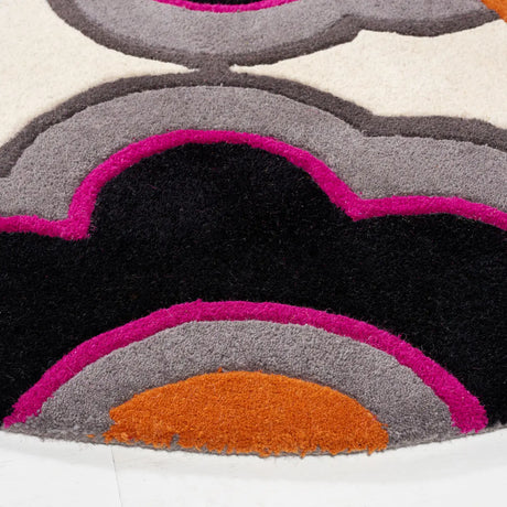 Safavieh Soho 6'-0" x 6'-0" Rug in Multi