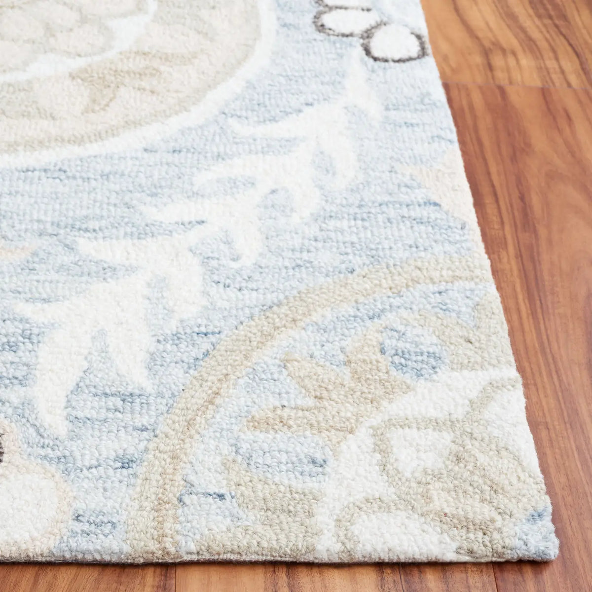 Safavieh Jardin 4'-0" x 6'-0" Rug in Light Grey / Ivory