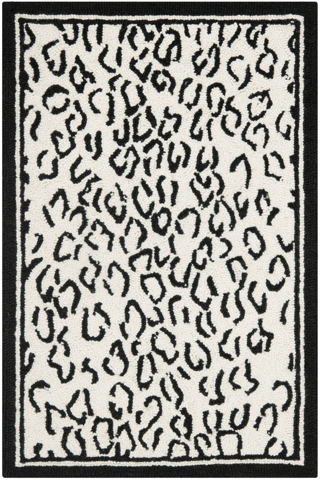 Safavieh Chelsea 1'-8" x 2'-6" Rug in Ivory / Black