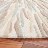 Safavieh Fifth Avenue 6'-0" x 6'-0" Rug in Ivory / Grey