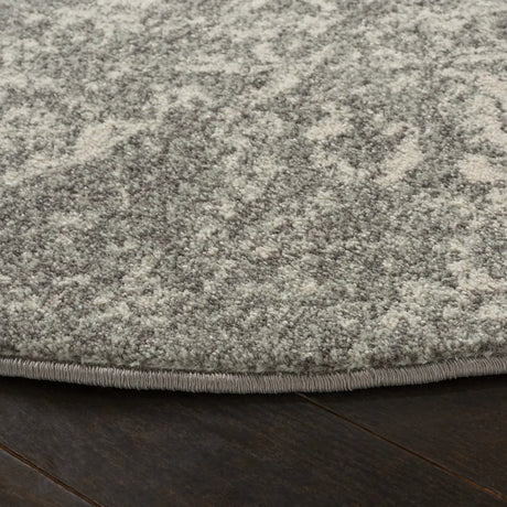 Safavieh Evoke 5'-3" x 5'-3" Rug in Silver / Ivory