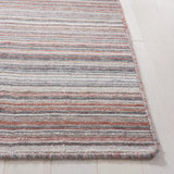 Safavieh Kilim 4'-0" x 6'-0" Rug in Red / Grey