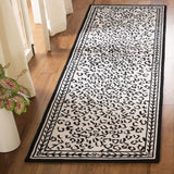 Safavieh Chelsea 2'-6" x 10'-0" Rug in Ivory / Black
