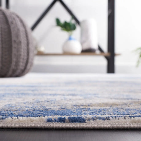 Safavieh Palma 4'-0" x 6'-0" Rug in Beige / Blue