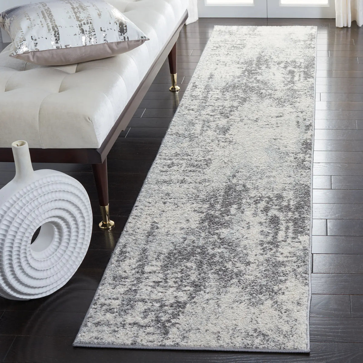 Safavieh Tulum 2'-0" x 9'-0" Rug in Ivory / Charcoal