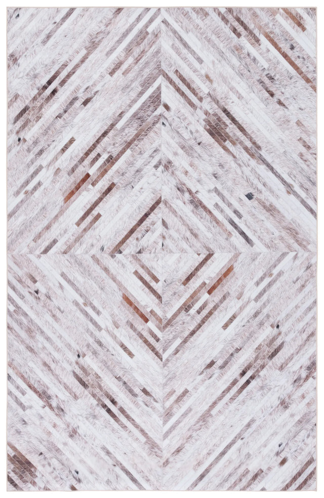 Safavieh Faux Hide 4'-0" x 6'-0" Rug in Beige / Brown