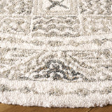 Safavieh Micro-Loop 5'-0" x 5'-0" Rug in Silver / Ivory