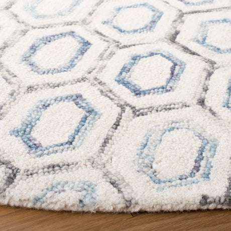 Safavieh Metro 6'-0" x 6'-0" Rug in Ivory / Blue