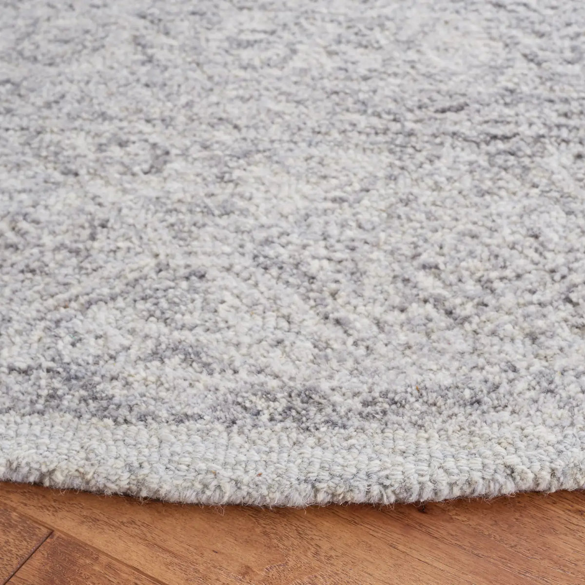Safavieh Marquee 6'-0" x 6'-0" Rug in Grey