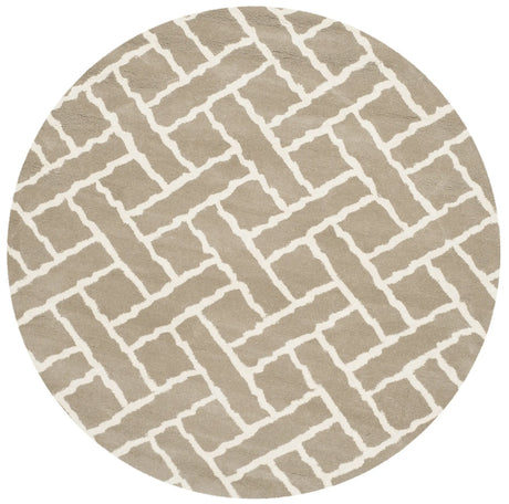 Safavieh Chatham 5'-0" x 5'-0" Rug in Beige / Ivory