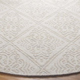 Safavieh Kilim 6'-0" x 6'-0" Rug in Light Grey / Ivory