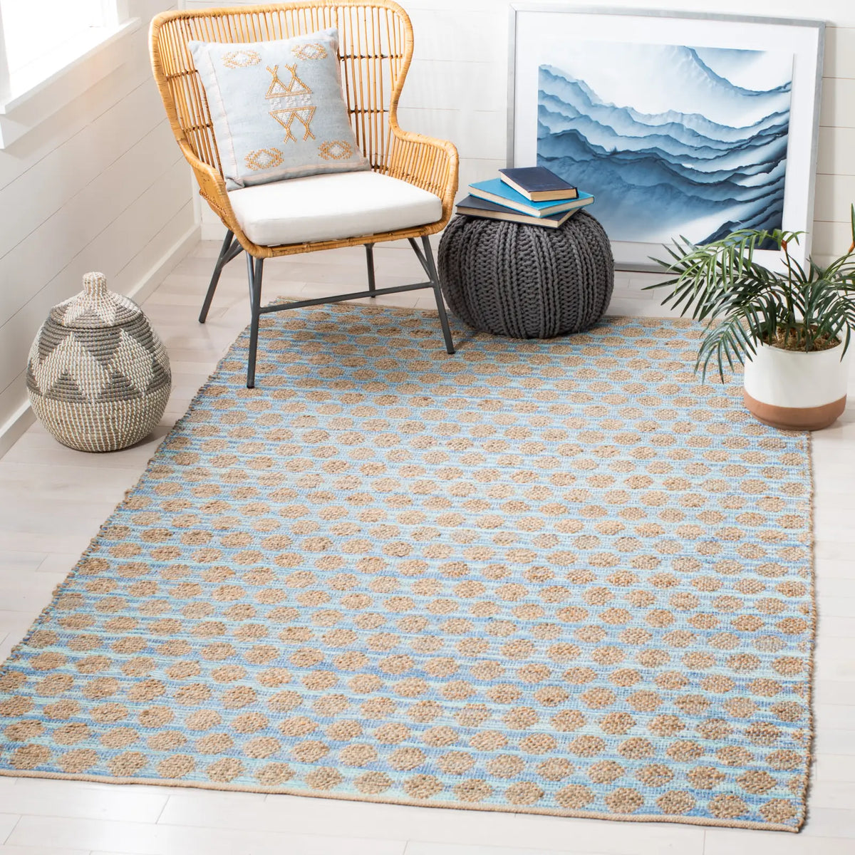 Safavieh Cape Cod 5'-0" x 8'-0" Rug in Blue / Natural