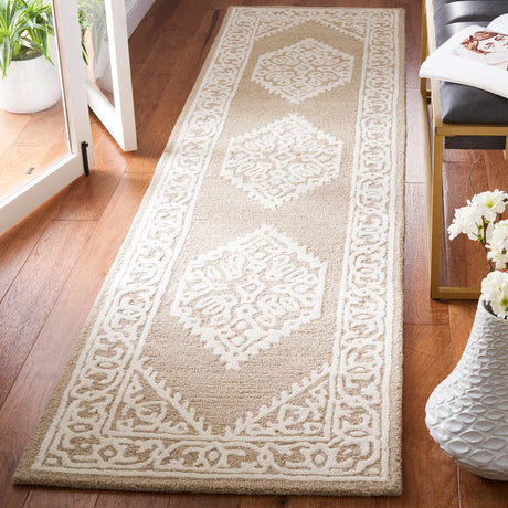 Safavieh Metro 2'-3" x 9'-0" Rug in Ivory / Brown