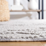 Safavieh Lotus 4'-0" x 6'-0" Rug in Light Grey / Grey