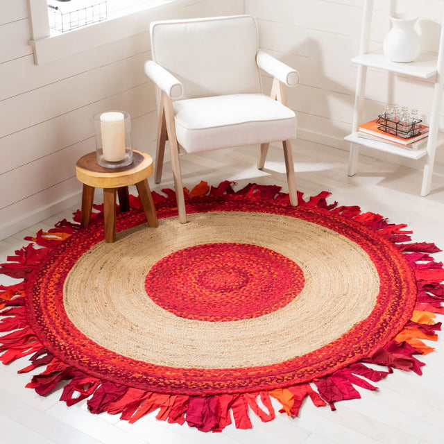 Safavieh Cape Cod 5'-0" x 5'-0" Rug in Red / Natural