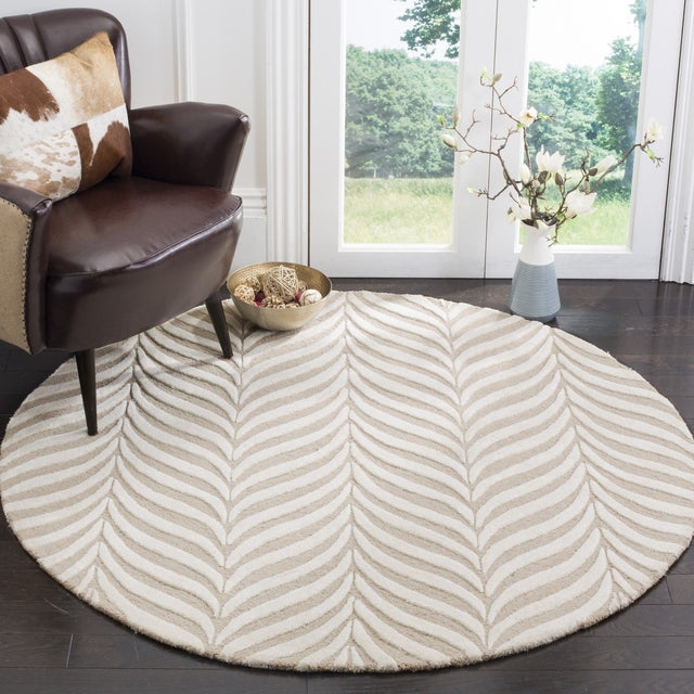 Safavieh Bella Bel135A Sand / Ivory Rugs