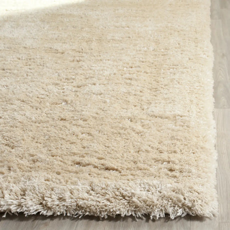 Safavieh Indie Shag 5'-1" x 7'-6" Rug in Light Beige