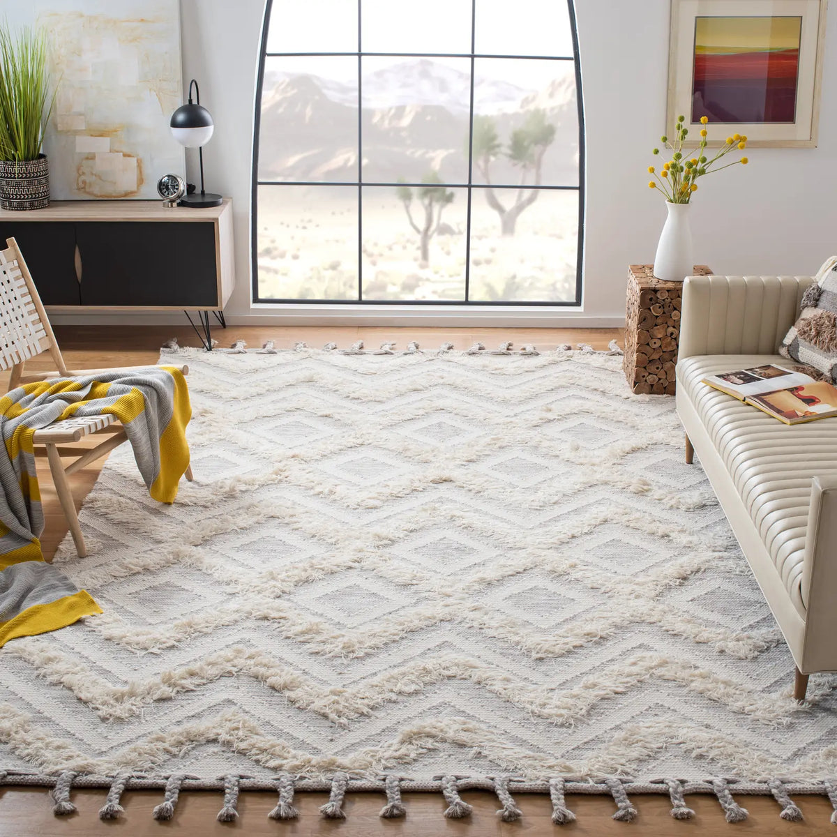 Safavieh Kenya 6'-0" x 9'-0" Rug in Ivory / Grey