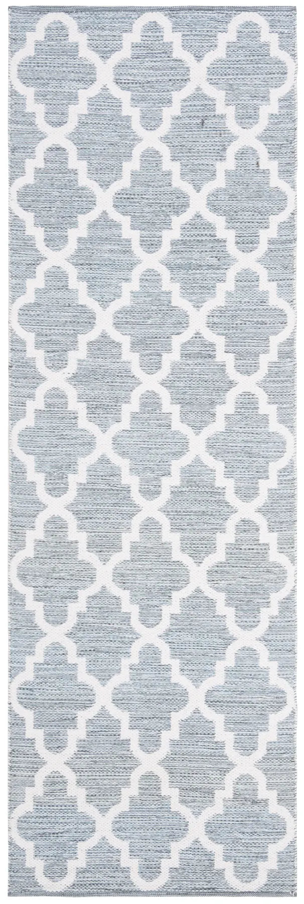 Safavieh Montauk 2'-3" x 7'-0" Rug in Mint / Ivory