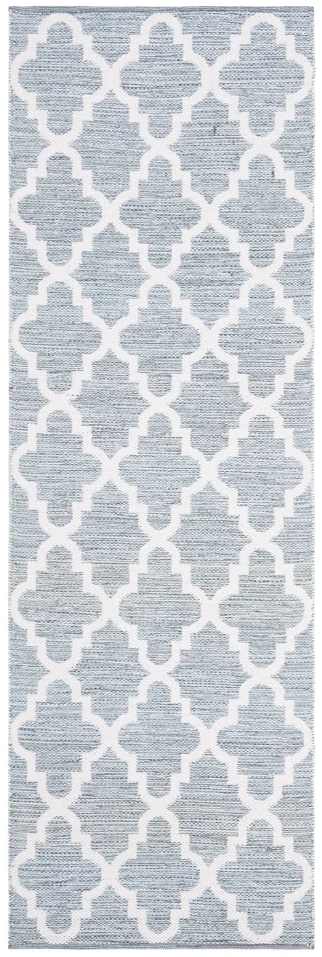 Safavieh Montauk 2'-3" x 7'-0" Rug in Mint / Ivory