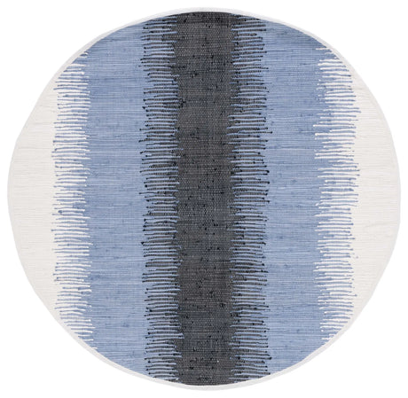 Safavieh Montauk 6'-0" x 6'-0" Rug in Grey / Black