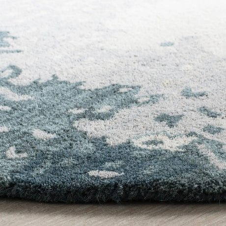 Safavieh Soho 6'-0" x 6'-0" Rug in Blue / Multi