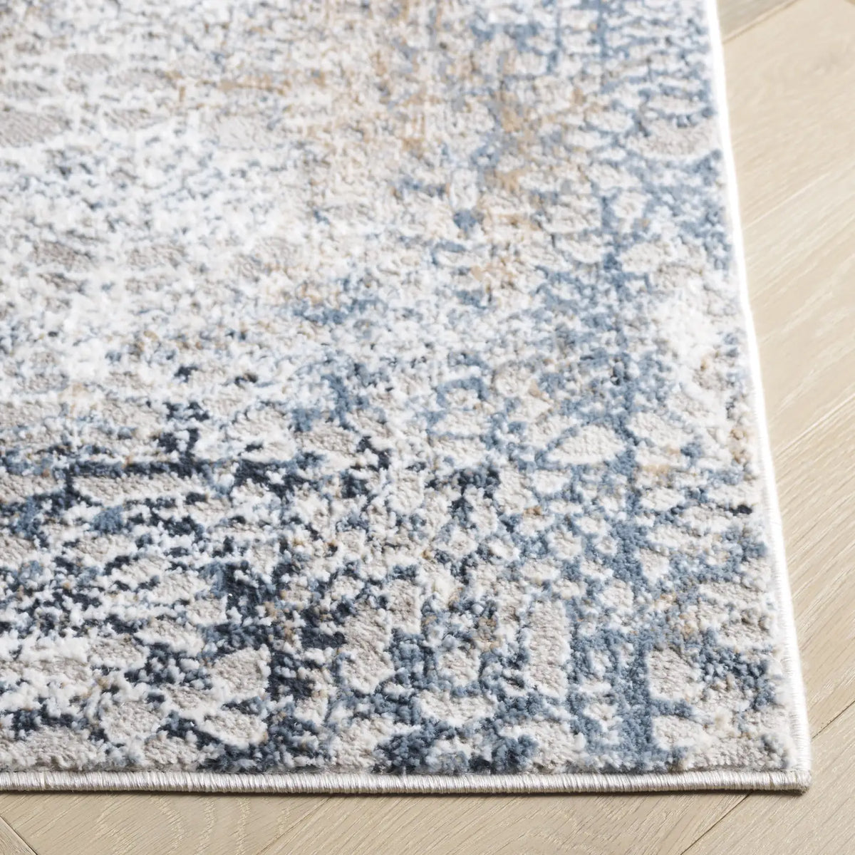 Safavieh Parker 4'-0" x 6'-0" Rug in Blue / Taupe