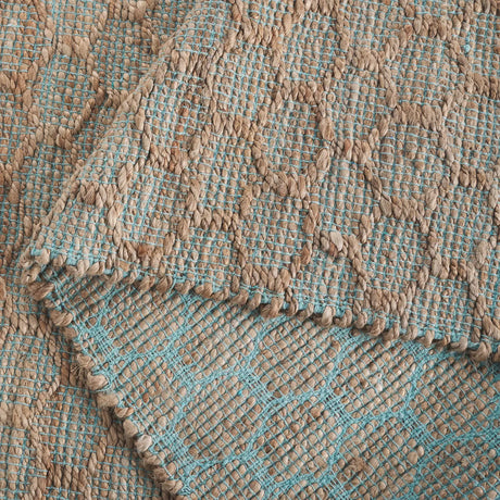Safavieh Cape Cod 4'-0" x 6'-0" Rug in Light Blue / Natural