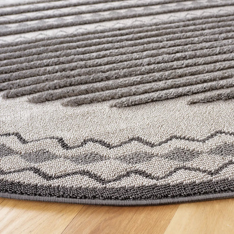 Safavieh Urban 6'-7" x 6'-7" Rug in Grey / Light Grey