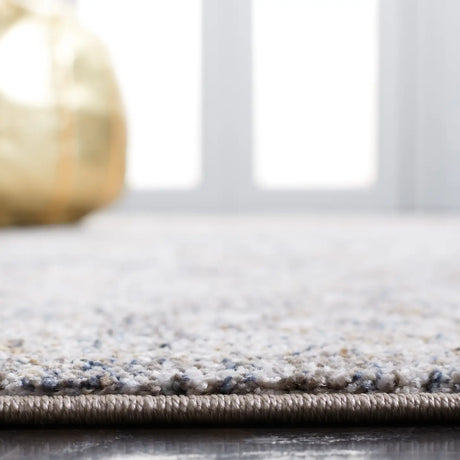 Safavieh Jasmine 4'-5" x 6'-5" Rug in Grey / Blue