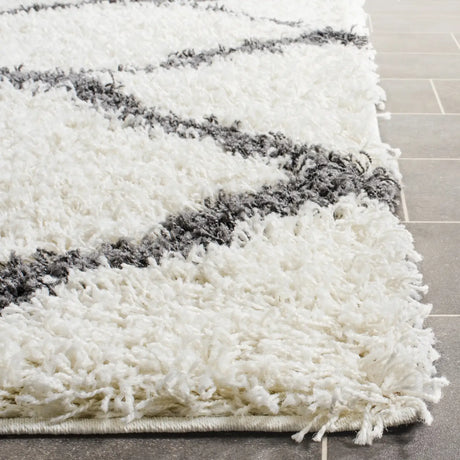 Safavieh Sgd-Dallas Shag 10'-0" x 14'-0" Rug in Ivory / Dark Grey