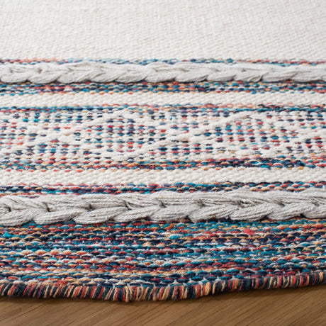Safavieh Montauk 6'-0" x 6'-0" Rug in Beige / Blue