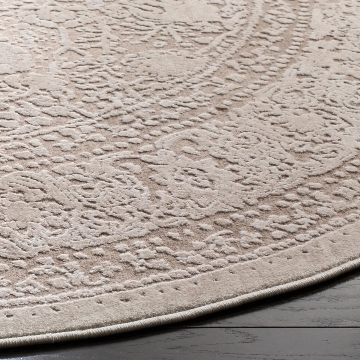 Safavieh Reflection 10'-0" x 10'-0" Rug in Beige / Cream