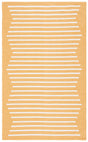 Safavieh Montauk 4'-0" x 6'-0" Rug in Gold / Ivory