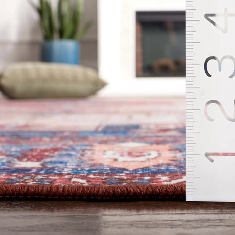Safavieh Tucson 4'-0" x 6'-0" Rug in Beige / Rust