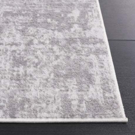 Safavieh Amelia 700 4'-0" x 6'-0" Rug in Ivory / Stone Grey