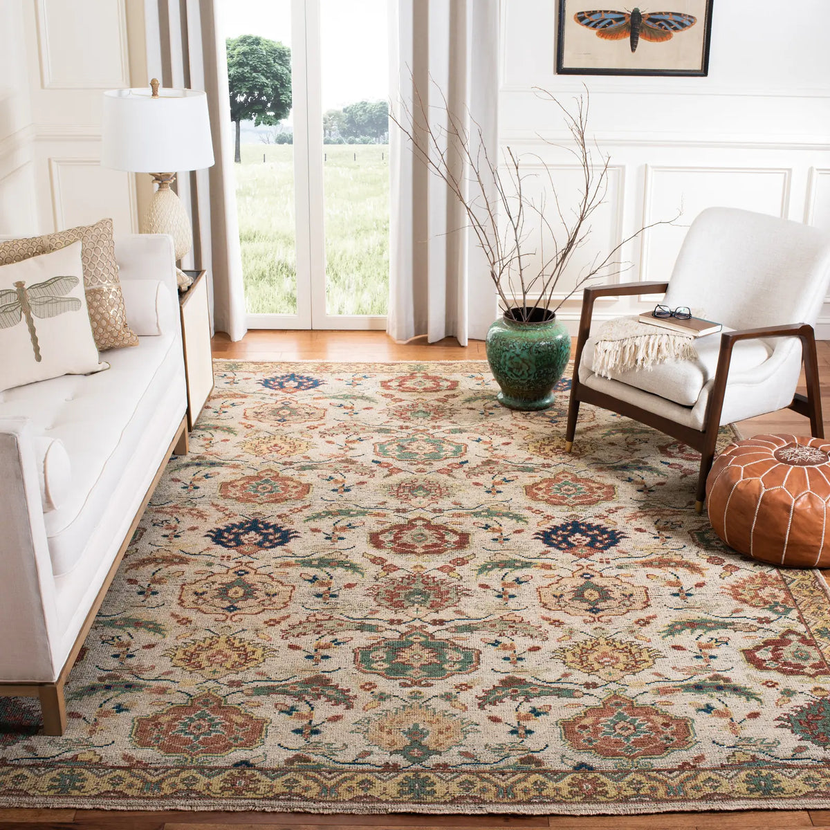 Safavieh Izmir 8'-0" x 10'-0" Rug in Ivory / Gold