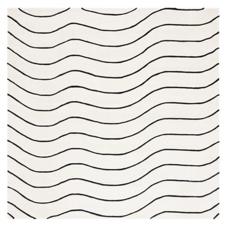 Safavieh Fifth Avenue 7'-0" x 7'-0" Rug in Ivory / Black